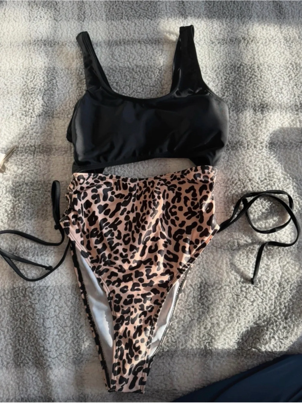 SHEIN Black & Leopard High-Waist One-Piece Swim